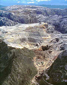グラスバーグ鉱山
