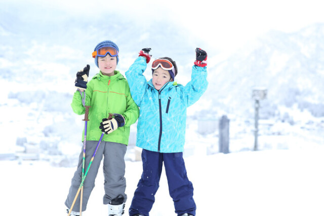 子どもと一緒に楽しめるスキー場（写真はイメージです）
