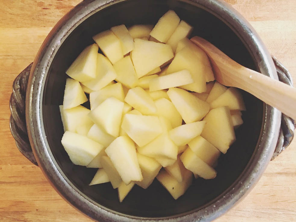 煮るだけで簡単完成「リンゴと柚子のジャム」で疲労を回復