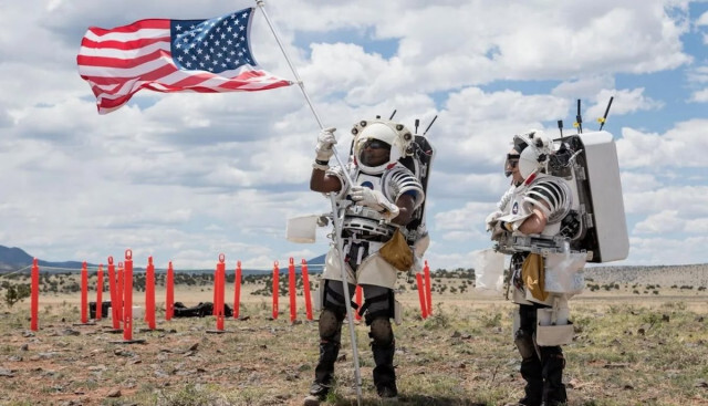 NASAの宇宙飛行士が砂漠で訓練することは何？