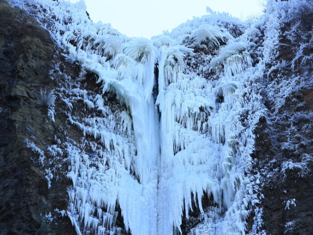 熊本県阿蘇 古閑(こが)の氷瀑