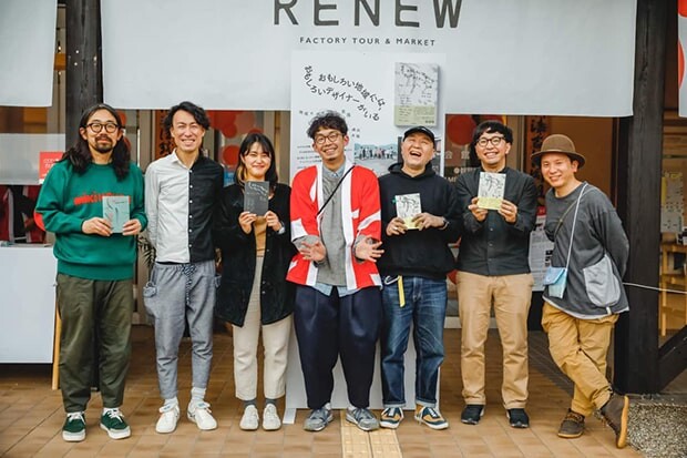左から著者の吉野敏充さん、堀内康広さん、編集者の中井希衣子さん、編著者の新山さん、坂本さん、著者の土屋誠さん。出版記念イベントにて。