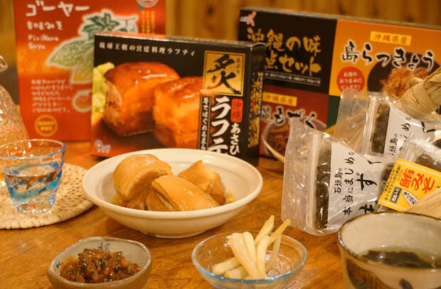 お土産に大人気の“器に盛るだけ”シリーズ、沖縄料理のレトルトパック（各種）