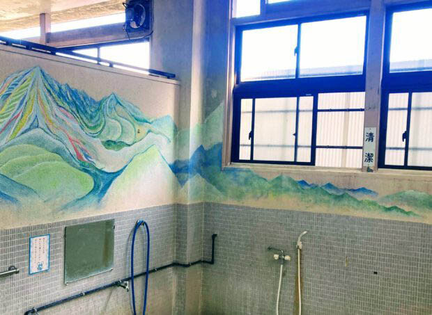 〈末広温泉〉で入浴＆鉛筆画を体験！
