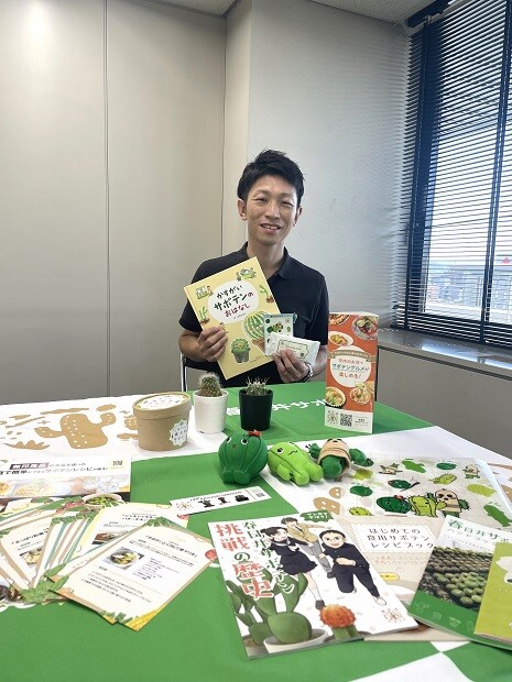 サボテンのイメージキャラクターをはじめ、絵本やマンガ、レシピカードに、「育てる春日井サボテン」キットも登場。