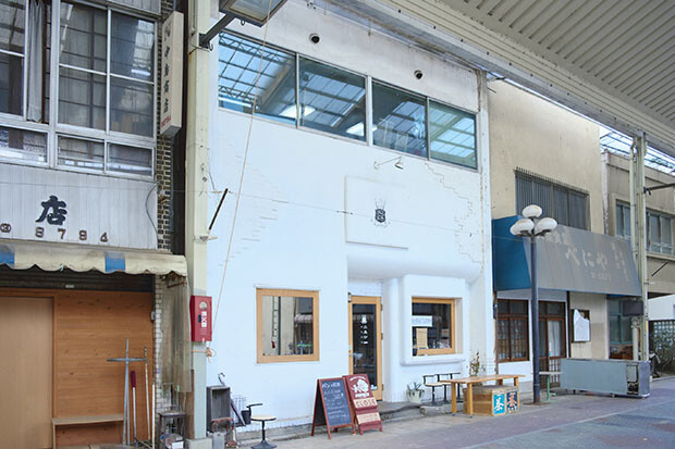 岡さんの事務所が入っているビルの外観