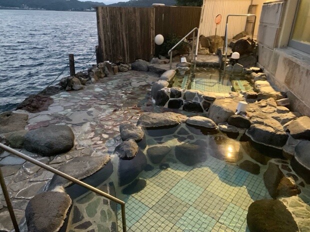 女湯の露天風呂。