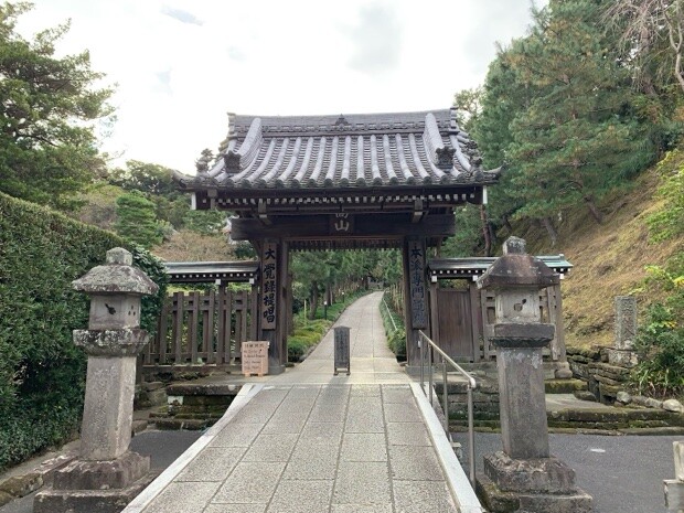 お寺の門