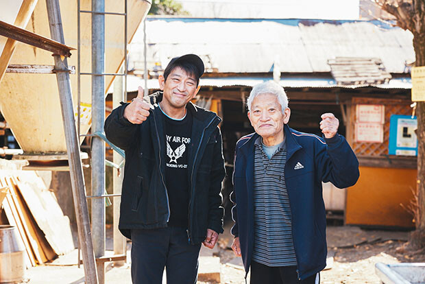 ３代目牧場主の小泉勝さん 