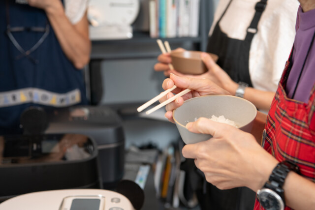 主要6メーカーの高級炊飯器（2021-22モデル）を食べ比べ！「最上位 