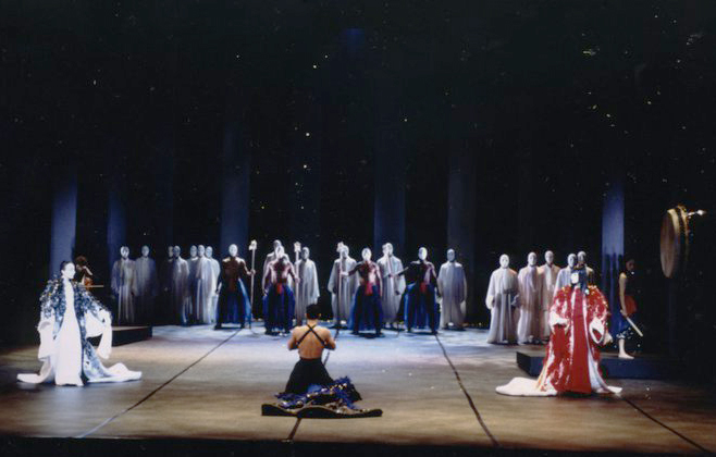 2001年ロンドンで公演の「AMATERASU」