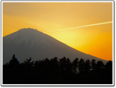 富士山のゴミ問題 ～富士山の世界遺産登録が取り消される？～