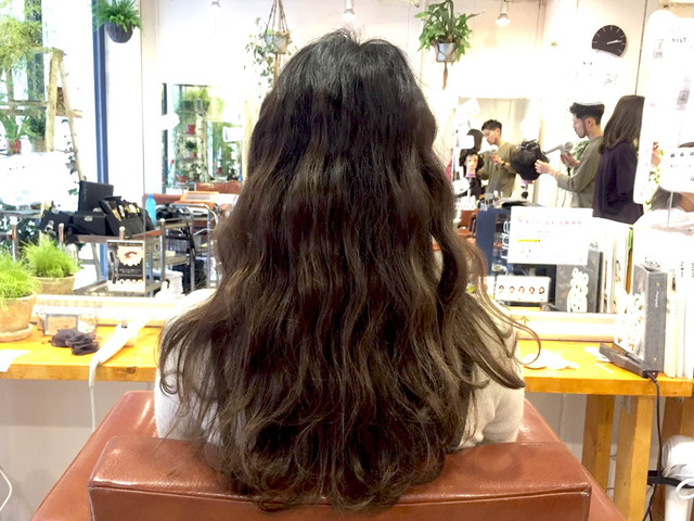片結びだけで完成！地毛を結んで作るノットヘアーのポニーテールがラフかわいい