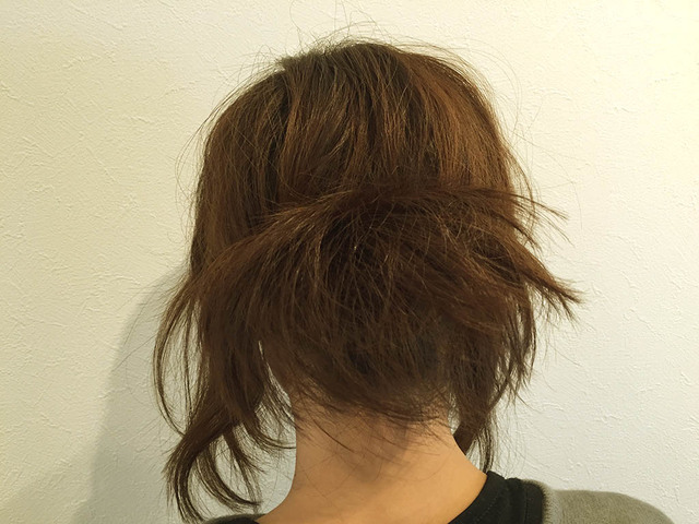 「ぎゃくりんぱ」で髪にボリュームを！ボブヘアでもcoolにきまる簡単アップヘアアレンジ
