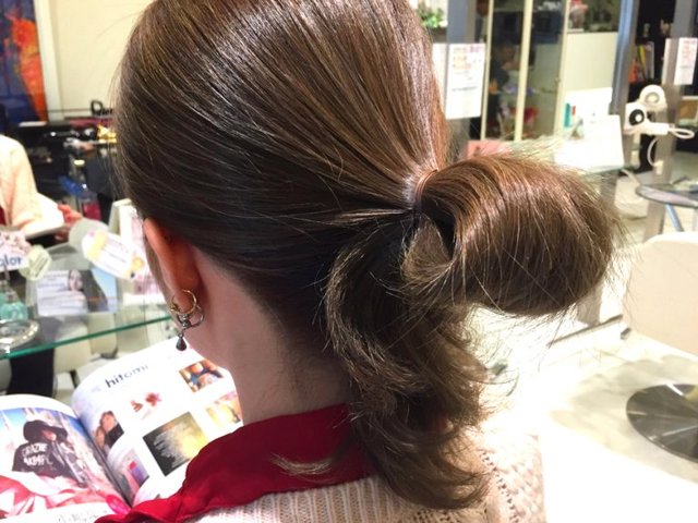 華やかゆるお団子ヘアのやり方・方法_2