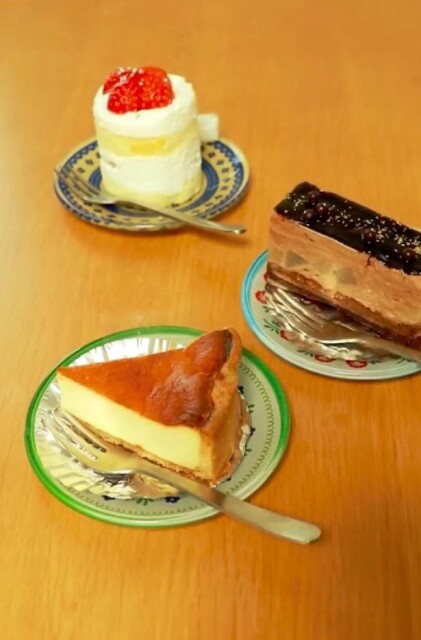 おやつの時間が楽しくなるよ ケーキのフィルムを剥がすときの裏ワザ コラム 緑のgoo