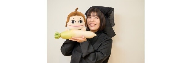 レタス山みどりさん操演：カーネーション　吉田結衣（吉本興業所属）