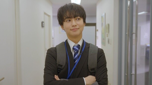 大好きな姉のいる会社の面接を受ける十越しさんの弟・克夫