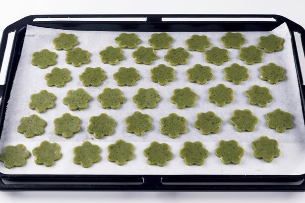 150℃のオーブンで13分ほど焼く