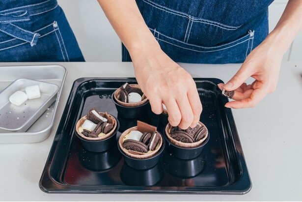 繊細なイメージのスイーツ作り。だけど今回のトッピングは上品ではなく、ラフに！