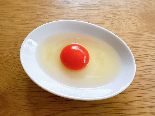 「茜」の黄身は真っ赤！