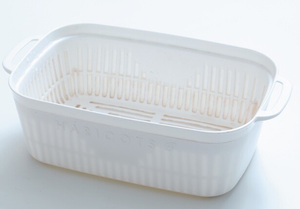 あると便利な道具。100円ショップの豆苗プランター。