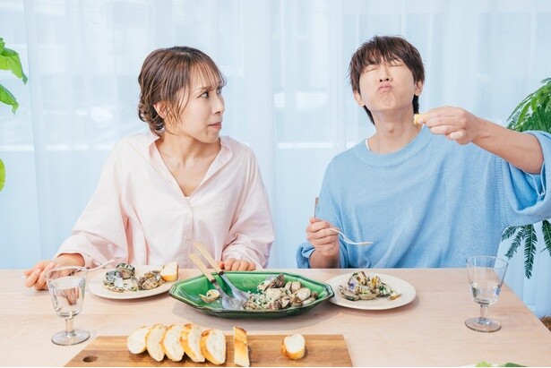 みきさんをスルーし「うまい！」を連呼する小山さん