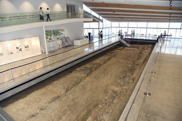 戦国時代末期の道と石垣の遺構
