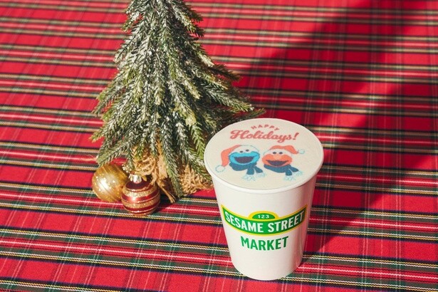「クリスマスキャラクターアートラテ」(650円)