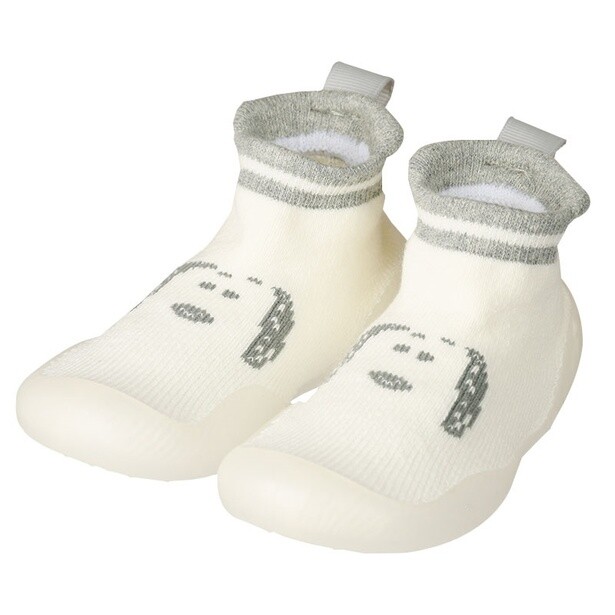 「ソックスシューズ」(1738円) 