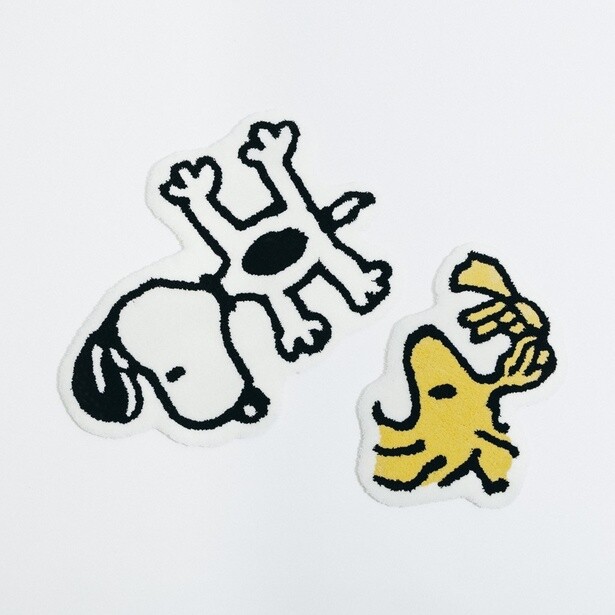 写真左から「ラグ スヌーピー」(1万6500円)、「ラグ ウッドストック」(8800円)
