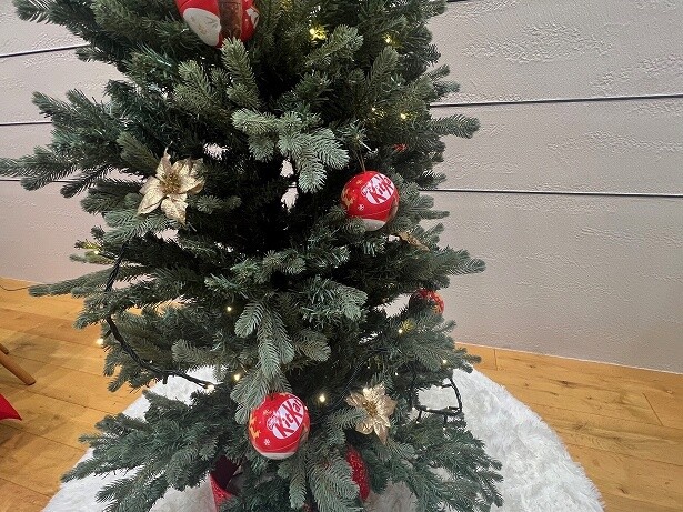 クリスマスツリーにそのまま飾れるオーナメント缶