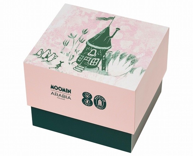 限定マグは専用のBOXに入っている