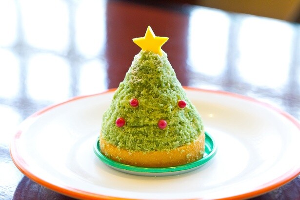 「クリスマスツリーケーキ 〜マロン&チョコレート〜」(700円)。こんもりしたフォルムがキュート