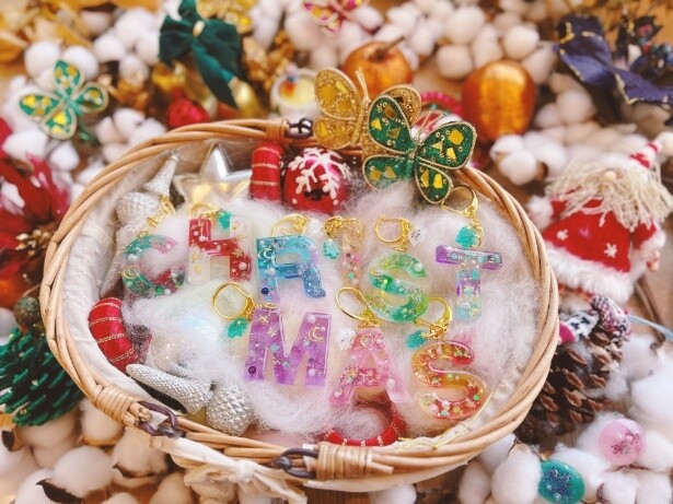クリスマス限定「UVレジンのアクセサリー」