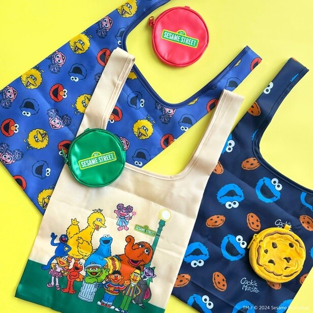  「セサミストリート エコバッグ」(各3300円) 