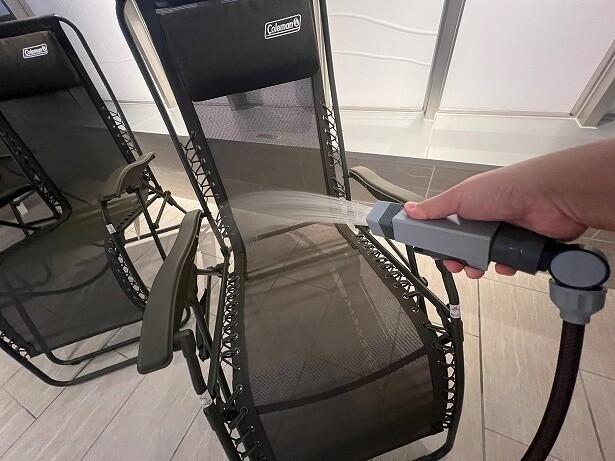 次の人のためにも使用後は専用のシャワーで流しておこう