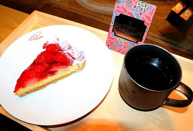 なめらかな口当たりのリッチなコーヒー「スターバックス リザーブ クリスマス 2024」とも相性抜群