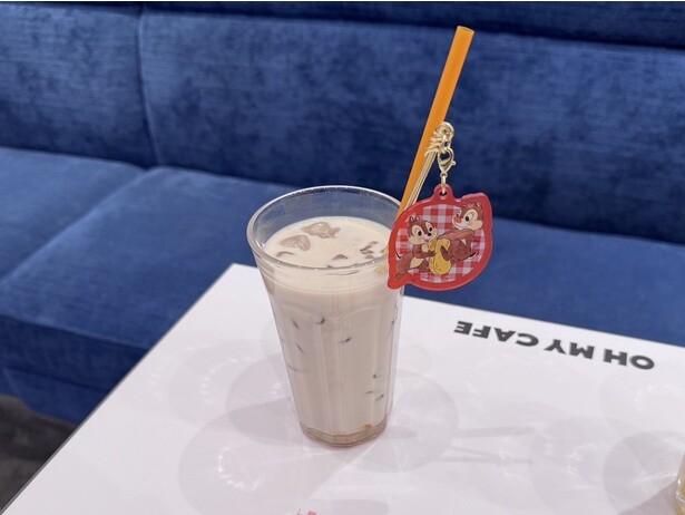 リスといえば木の実…ということで「＜CHIP 'N DALE＞ピーナッツミルク」を試飲。さっぱりとした甘みで癒やされました