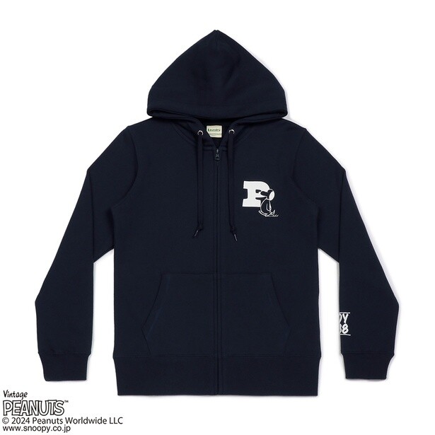 「PEANUTSコラボ PENGUIN ZIPパーカー(ネイビー)」(1万1000円)