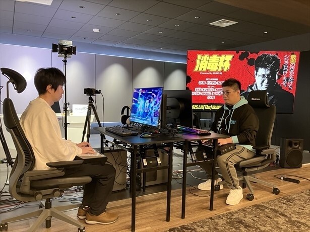 本戦には参加しないハイタニさんと、選手として出場するこく兄さんがウォーミングアップで激突