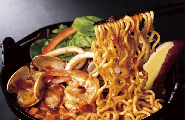 【写真】太陽のヘムル“辛”トマト麺