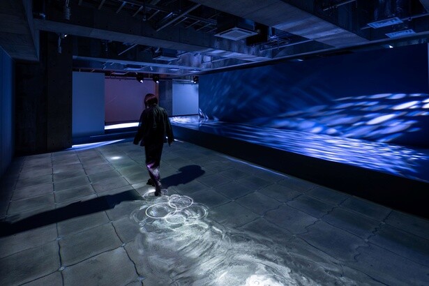 床なのに水面を歩いているかのよう!?ソニーの技術にびっくり！