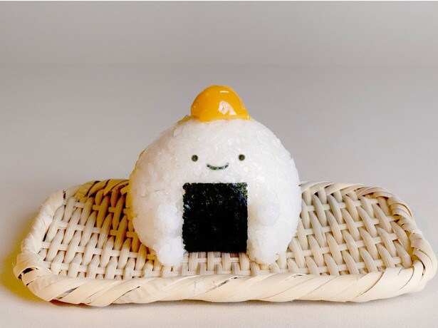 ちょこんと乗った具材とつぶらな瞳がかわいらしくて食べられないかも!?