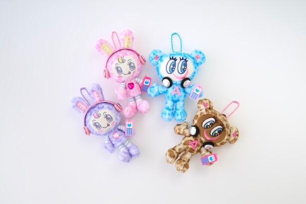 レオパードぬぐるみチャーム　全4種　3630円