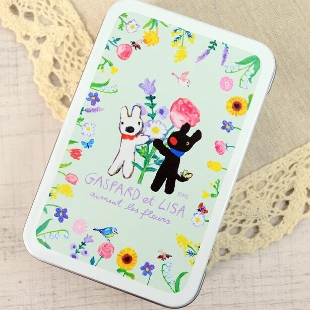 お花とふたりに癒やされるフラワーデザイン