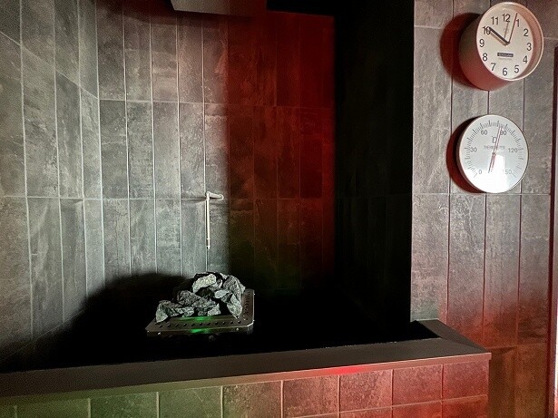 SAUNA 1はオートロウリュがある