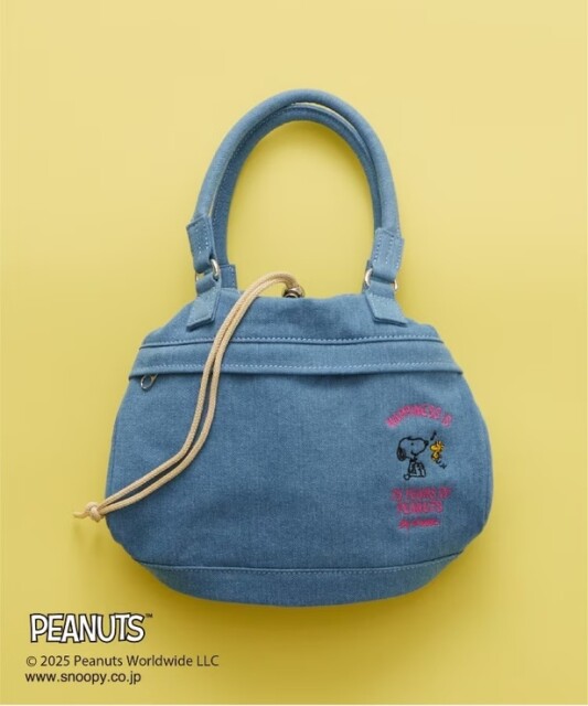 「PEANUTS刺繍アソート 巾着(ブルー)」(6490円)