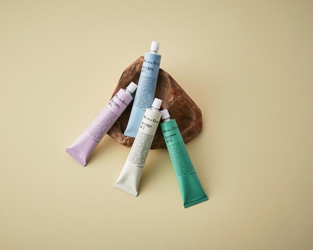手仕事をする人にぴったりな「MATIN et ETOILE Moist Hand Balm」(2420円)