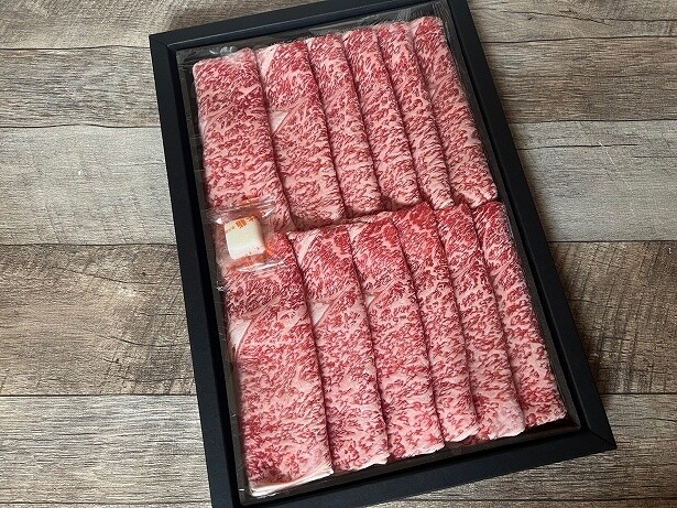 さすがの佐賀牛、見事な霜降り！